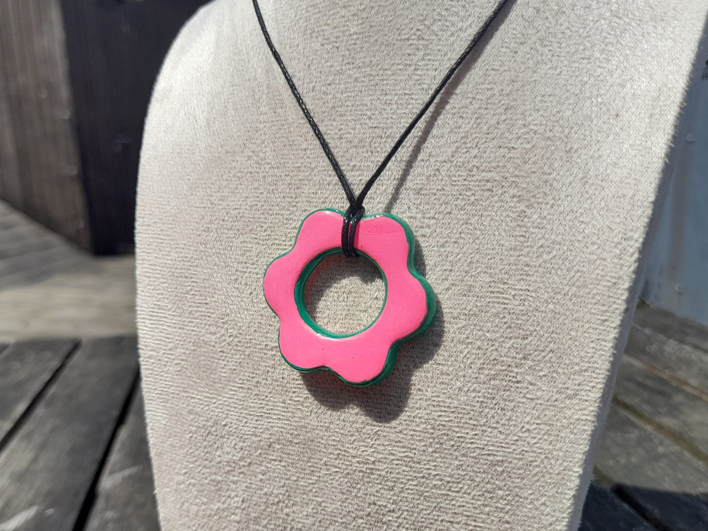green & pink flower pendant necklace
