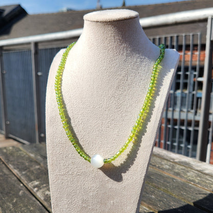 green and white pearlescent glass beaded necklace