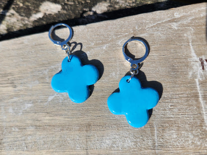 (multiple colours) clover charm clay huggie hoop silver drop earrings